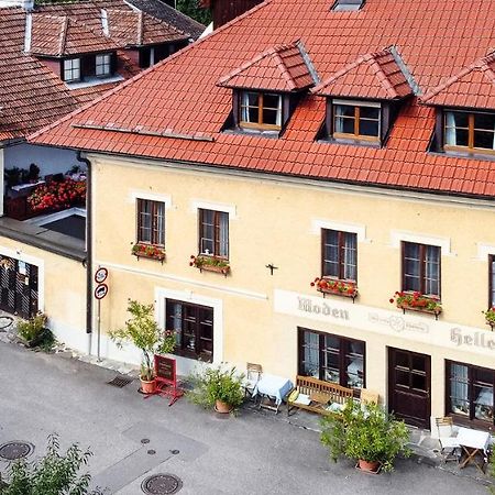 Pension Gaestehaus Heller Weissenkirchen in der Wachau Exterior photo